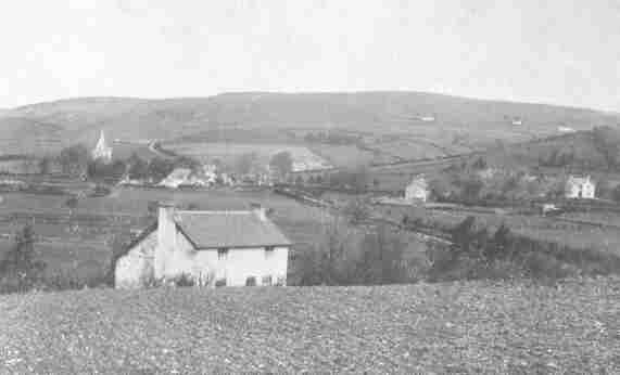 Pen y Mynydd.  “Ac yma nid oes dim a ddawCydrhwng y dyn a Duw.”