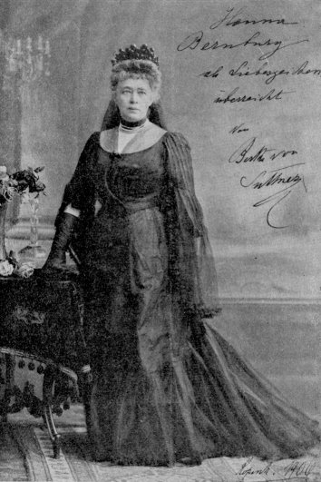 Bertha v. Suttner.