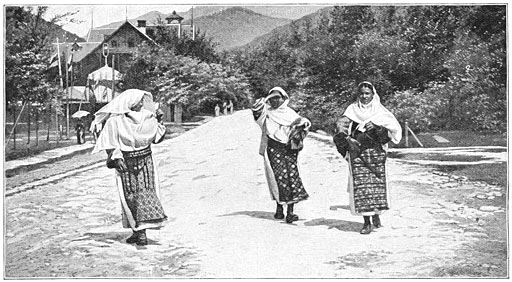 De kleeding der vrouwen in het dal der Olt.