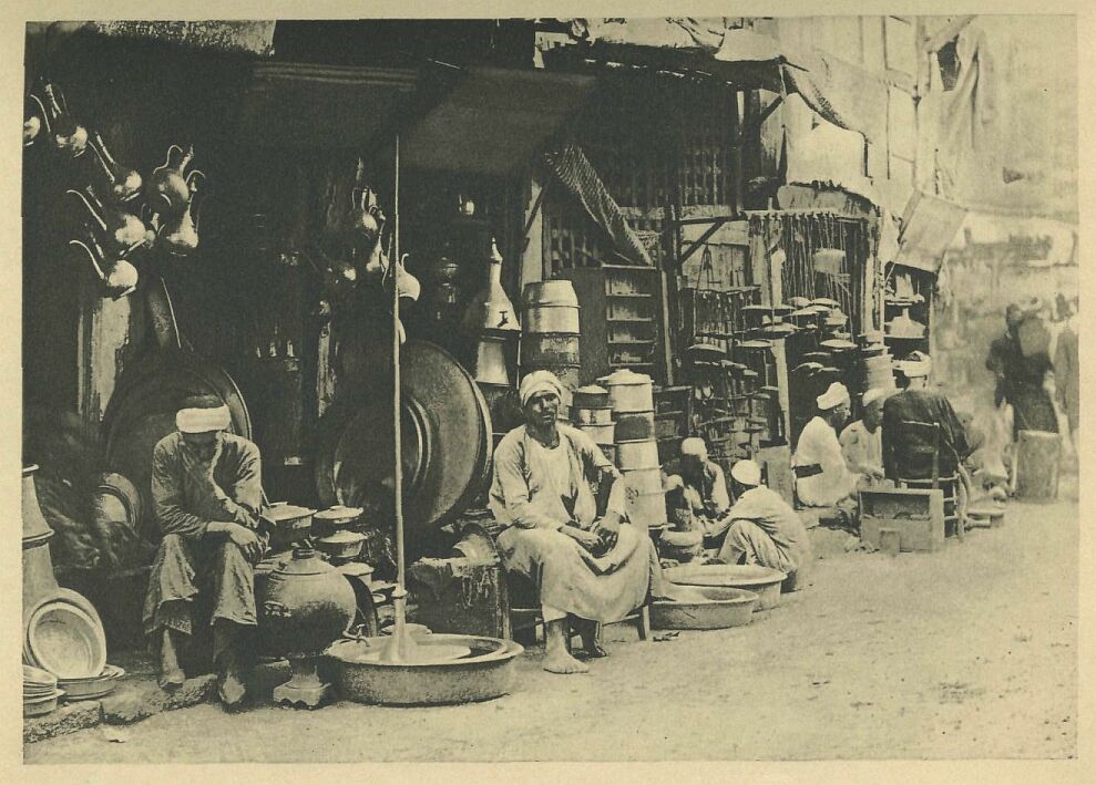 163.jpg Street Vendors in Metal Ware 