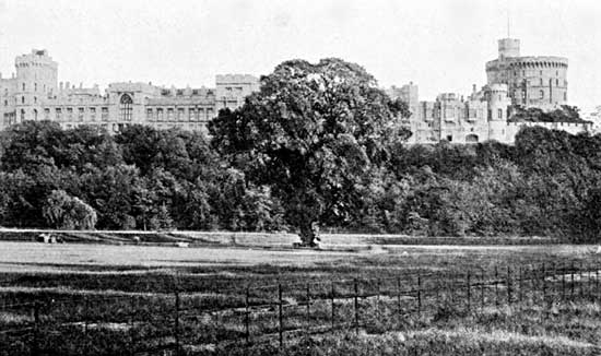 WINDSOR CASTLE, NORTH FRONT.