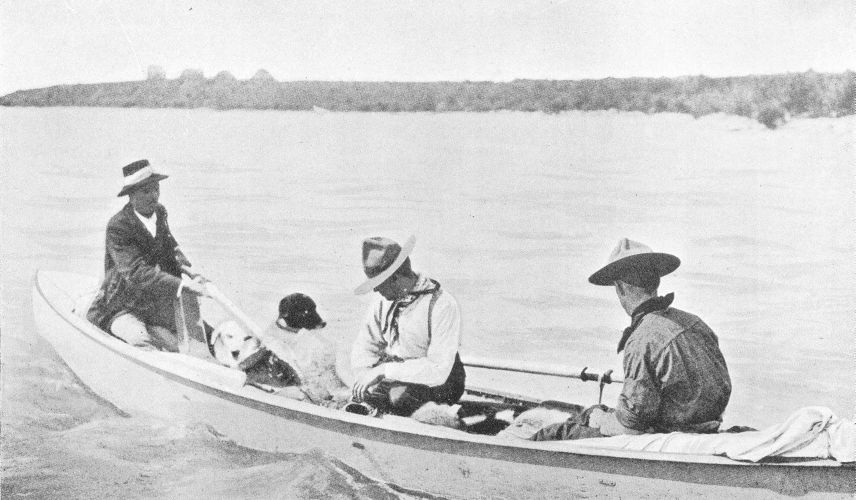 POLICE WITH DOGS AND EQUIPMENT ON SPLIT LAKE. N.W.T.