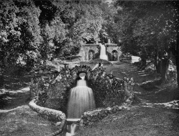 Alinari  Upper Cascade, Villa Aldobrandini