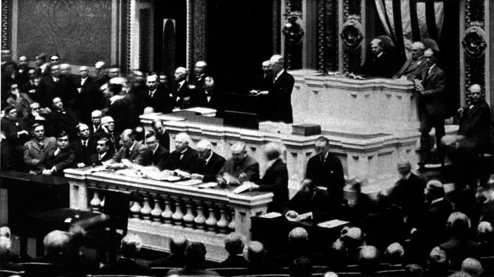 Mr. Wilson reading his first message to Congress