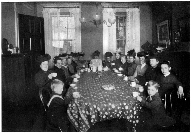 THE WOMAN'S HOME IMPROVEMENT CLUB AT THE SETTLEMENT.