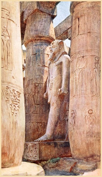 STATUE DE RHAMSÈS II, AU TEMPLE DE LUXOR