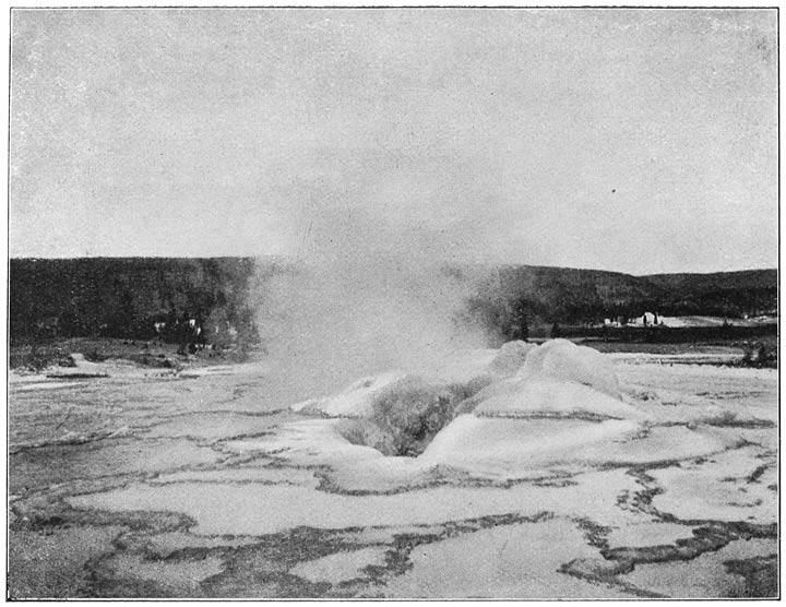 Krater van den Old Faithful-geyser.