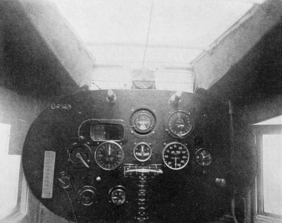 INSTRUMENT BOARD OF THE PLANE