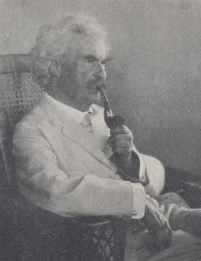 twain-smoking.jpg (16K)