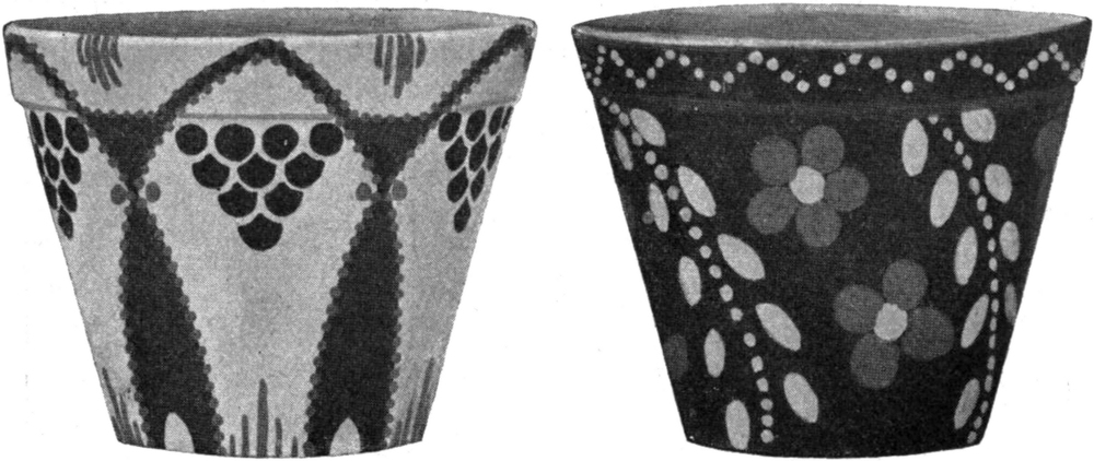 Zwei Blumentöpfe mit   Bauernmalerei