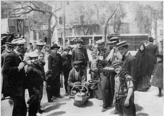 “Vendors of fried entrails ... squat beside their
baskets.”