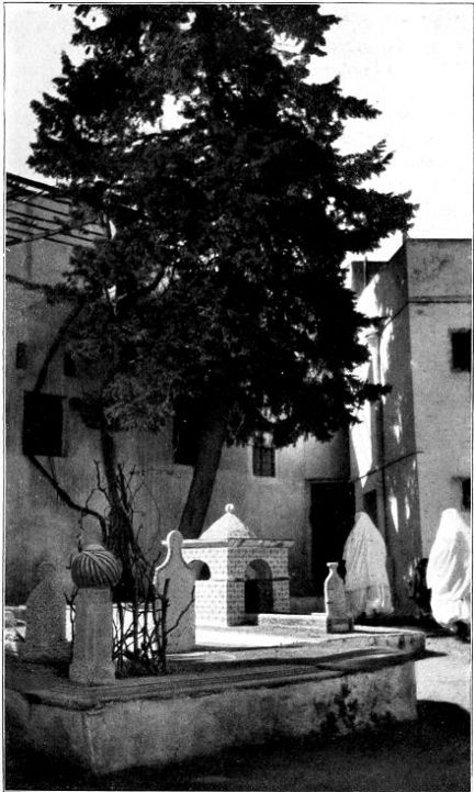 Grabmäler der Moschee Abderrahman