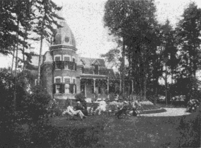 “Villa des Epinettes,” summer residence of Isaie Prefontaine, Belle Isle